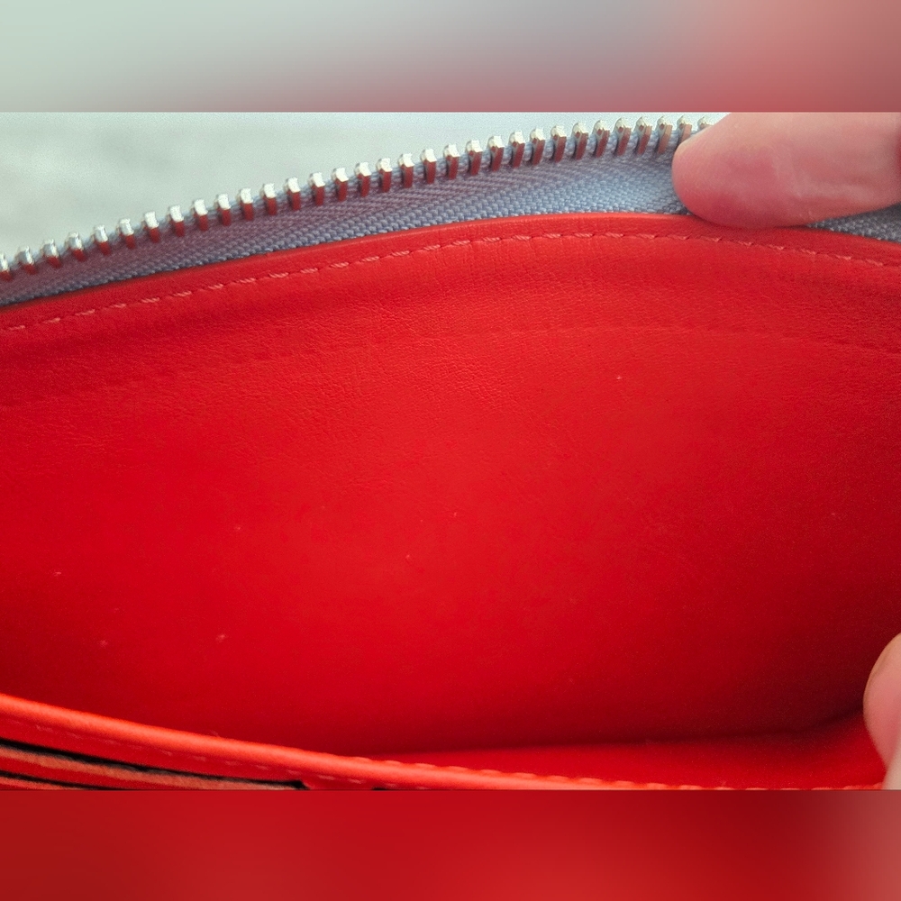Rare color combo Mahina Zippy Wallet Blue Nuage EUC with a red orange interio - Picture 3 of 16